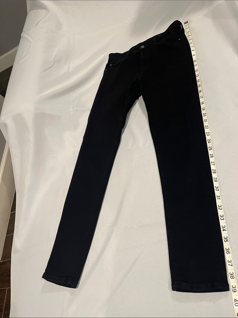 AG High Rise Skinny Farrah Ankle Black Jeans. Sz. 28. Very good condition - Picture 11 of 13
